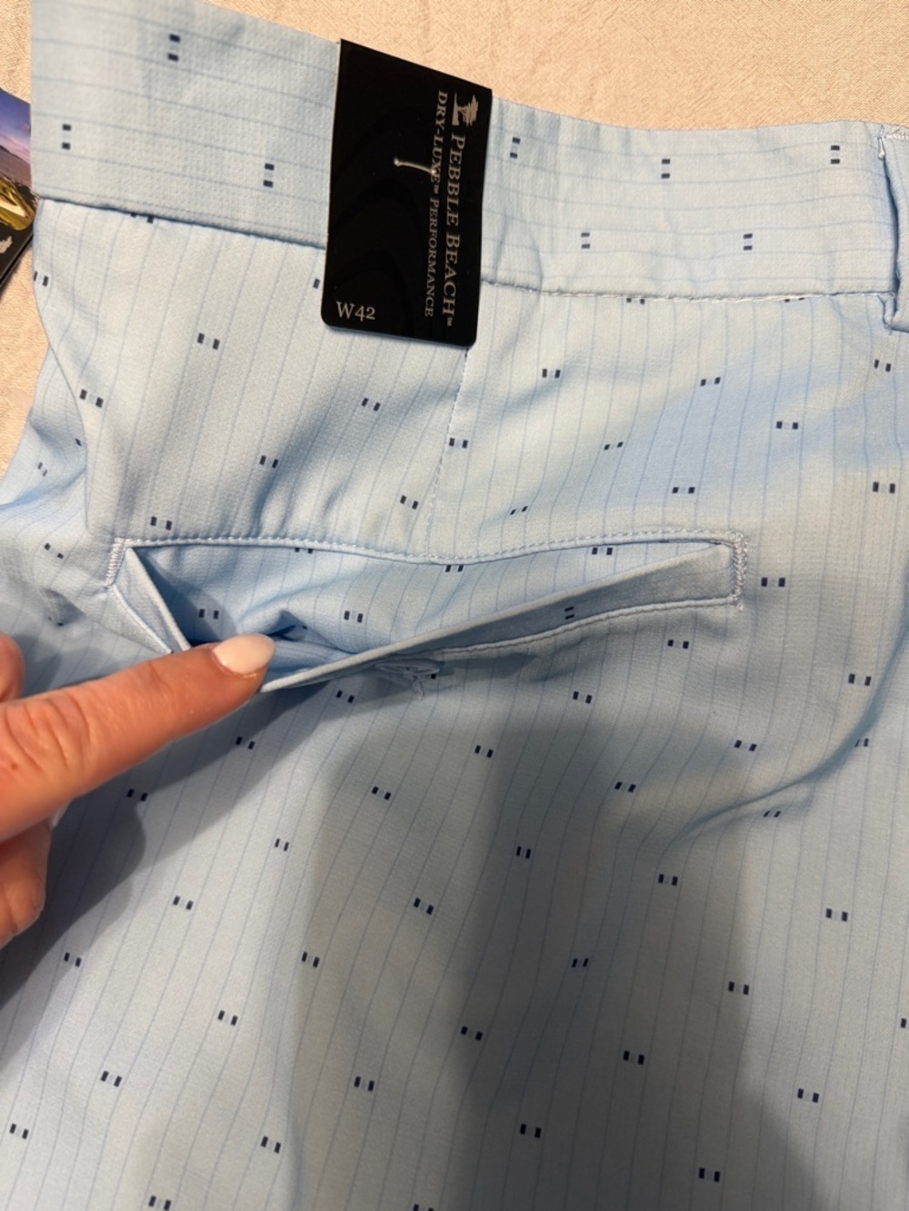 BNWT pebble beach golf shorts - Picture 6 of 7